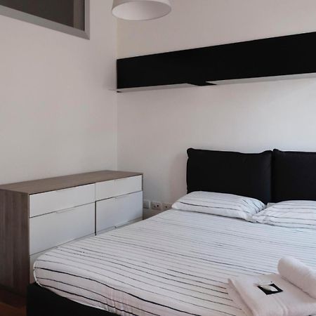 Casa Maria In Centro Storico Hotel Salerno Ngoại thất bức ảnh