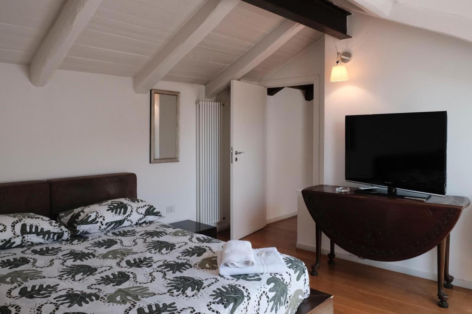 Casa Maria In Centro Storico Hotel Salerno Ngoại thất bức ảnh