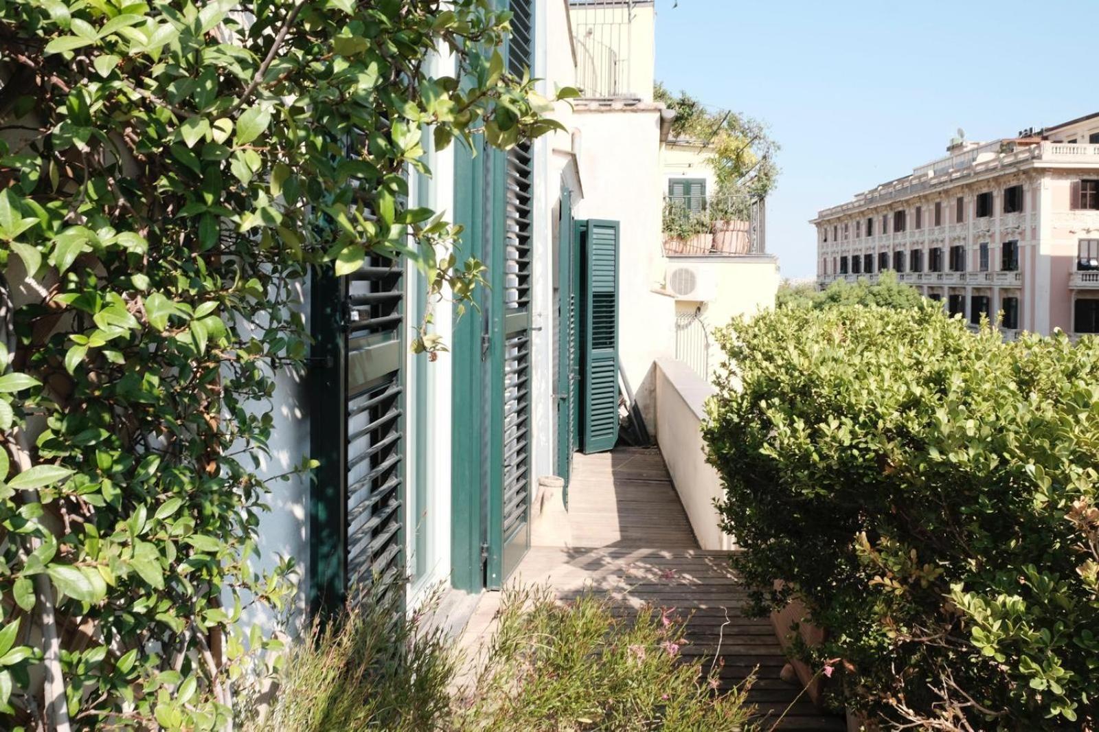 Casa Maria In Centro Storico Hotel Salerno Ngoại thất bức ảnh