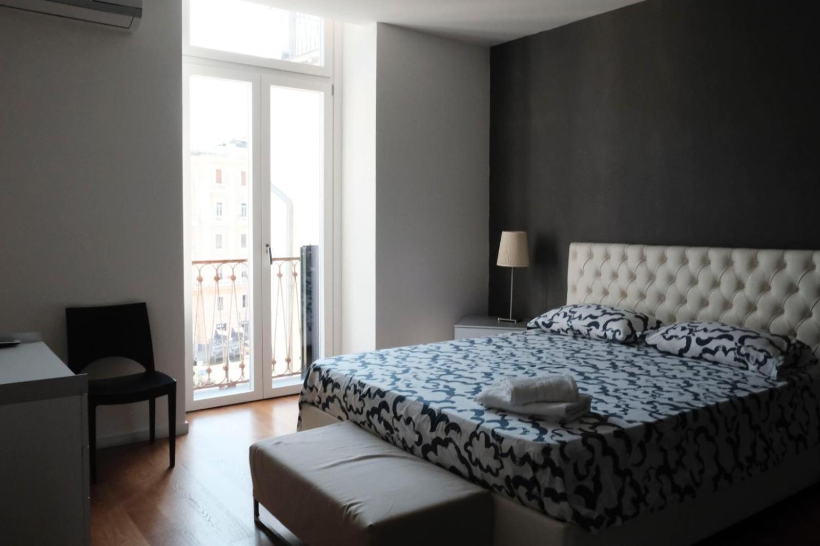 Casa Maria In Centro Storico Hotel Salerno Ngoại thất bức ảnh